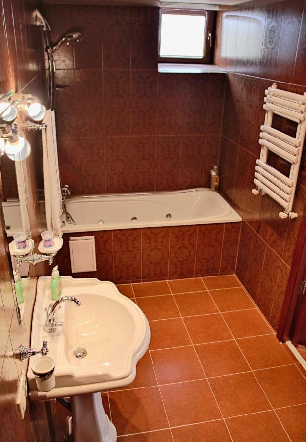 Tsaghkunq Guest House セヴァン 部屋 写真